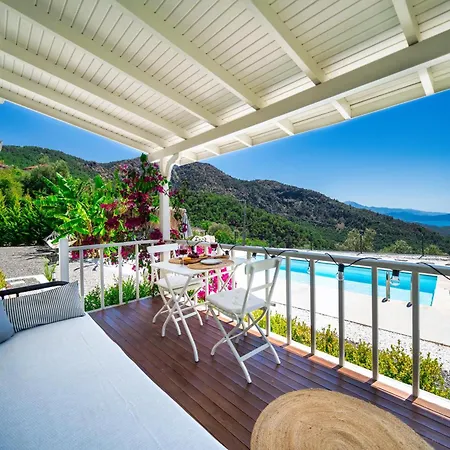 Villa The Box House & Charming Private Tiny House & Pool *