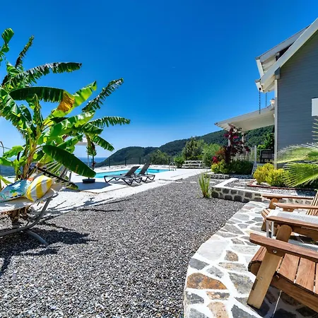 Villa The Box House & Charming Private Tiny House & Pool *